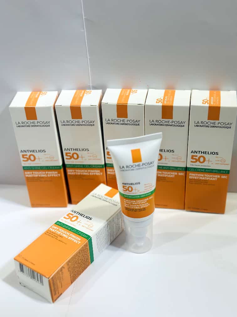 ضد آفتاب لاروش پوزای حجم 50میل مناسب پوست چرب SPF50